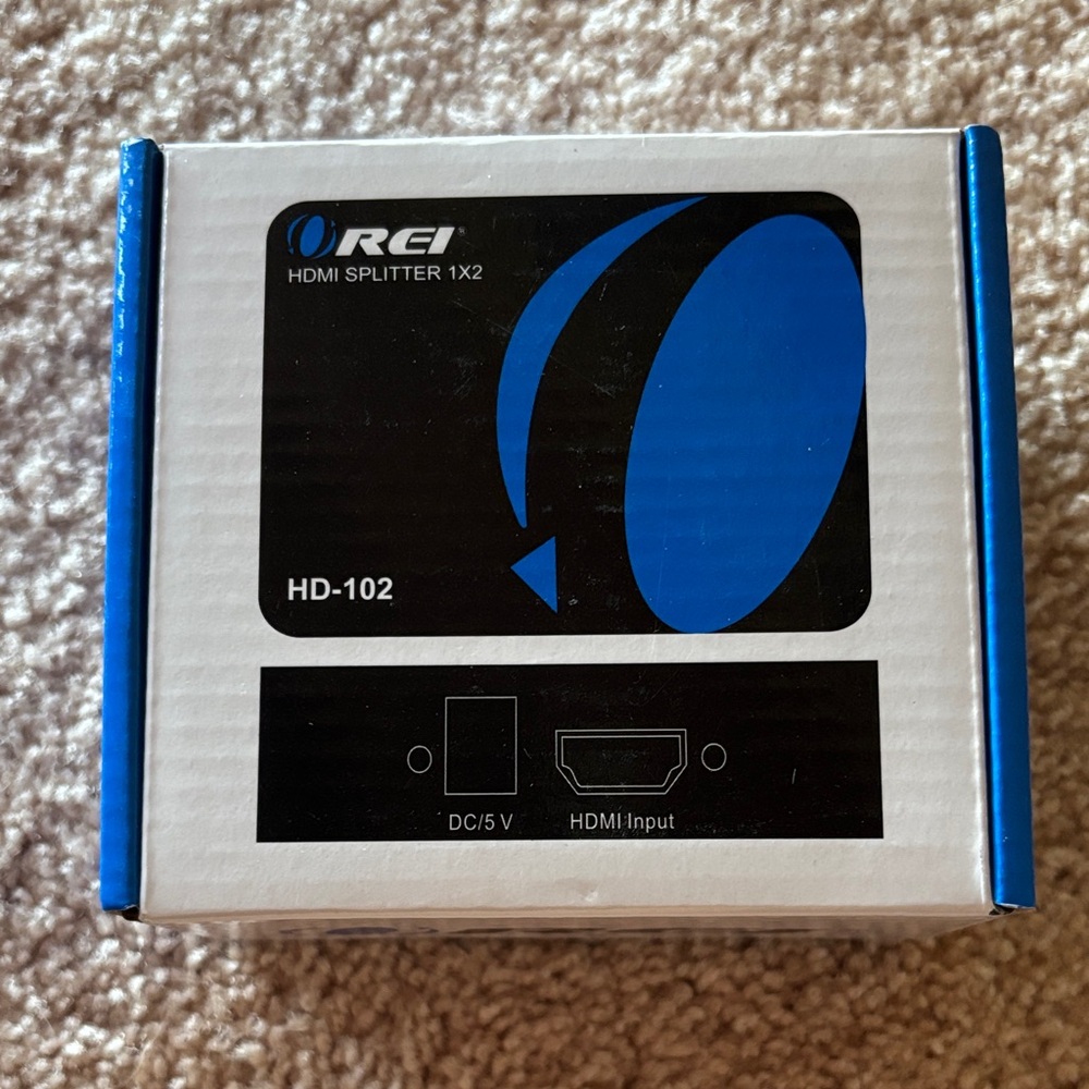 REI Black and Blue HDMI Splitter 1x2